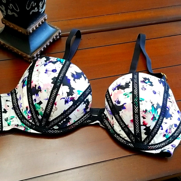 Victoria's Secret Other - 💗 VS VERY SEXY PUSH UP BRA